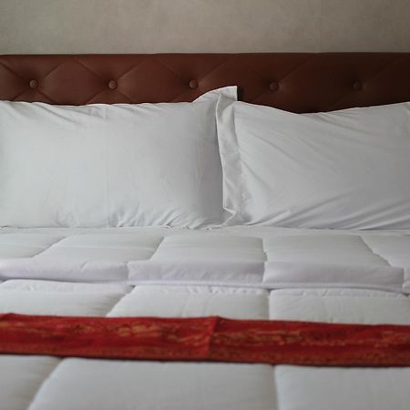 Everest Boutique Hotel Bangkok Buitenkant foto