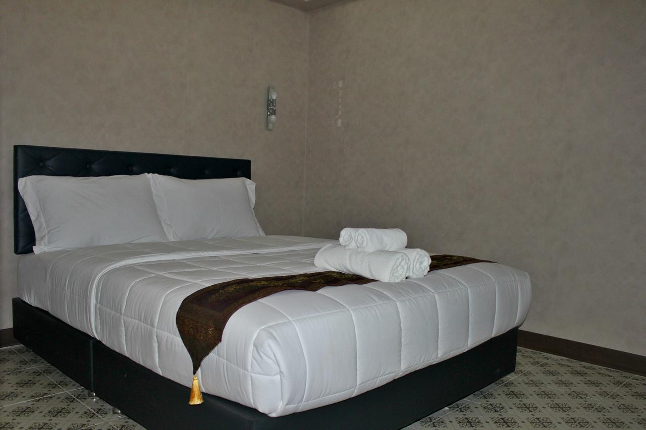 Everest Boutique Hotel Bangkok Buitenkant foto