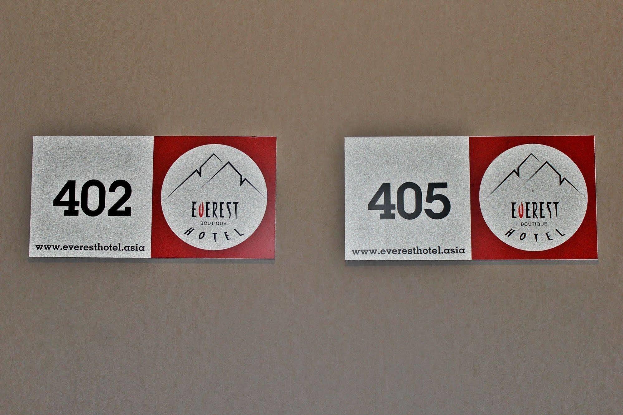 Everest Boutique Hotel Bangkok Buitenkant foto