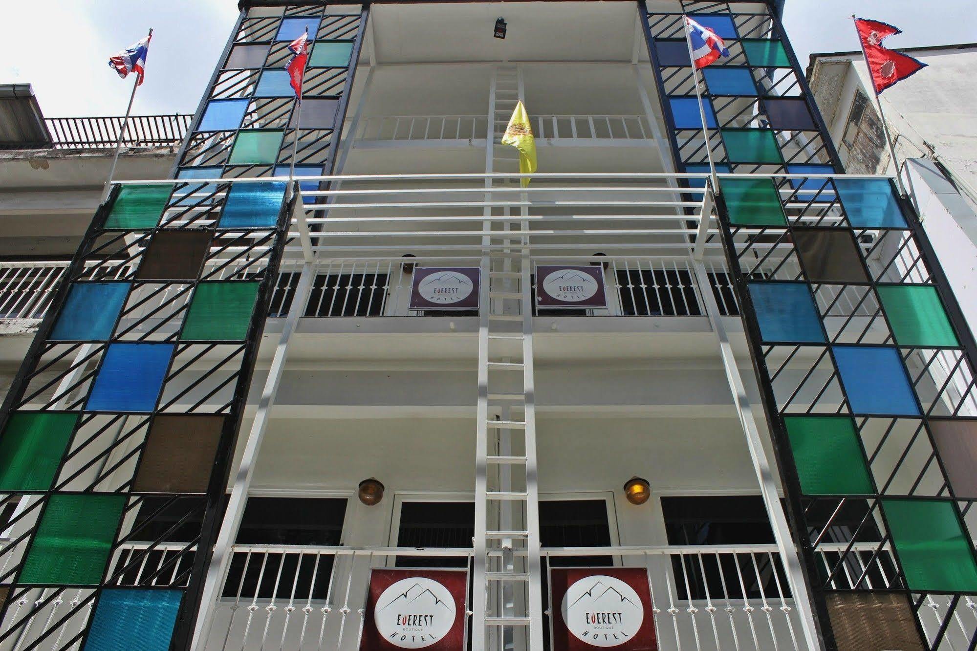 Everest Boutique Hotel Bangkok Buitenkant foto